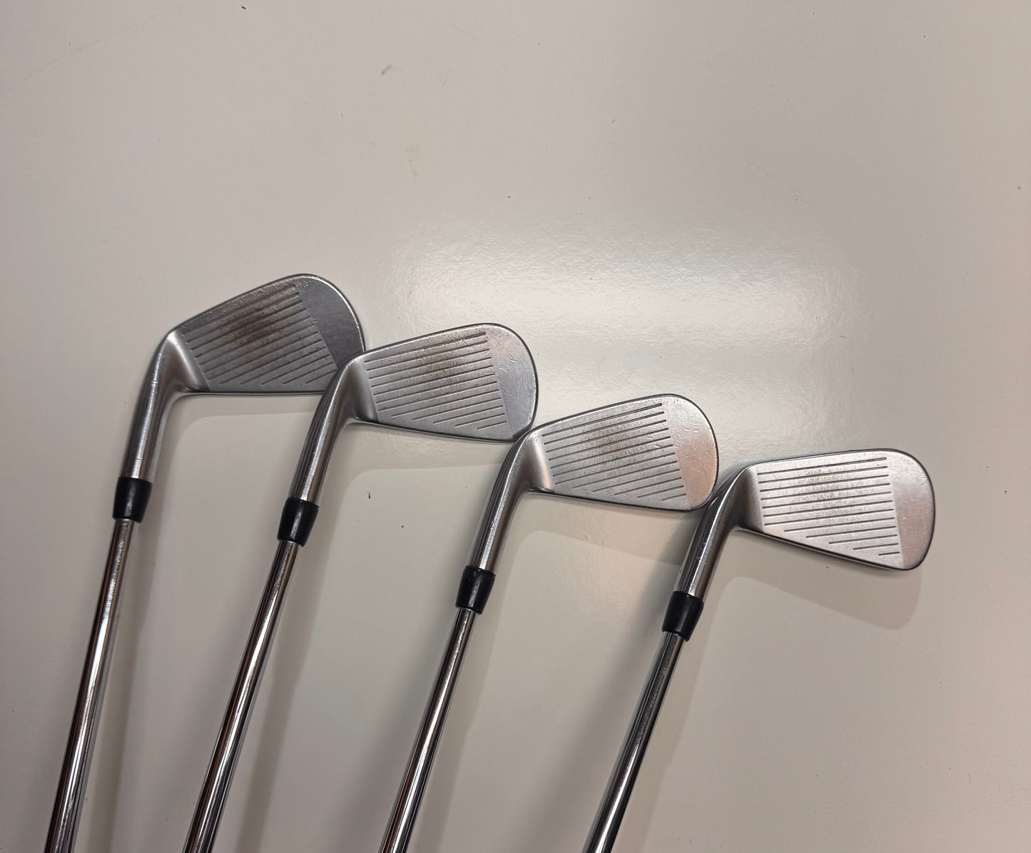 Titleist 620 CB / P-4 / X-Stiff