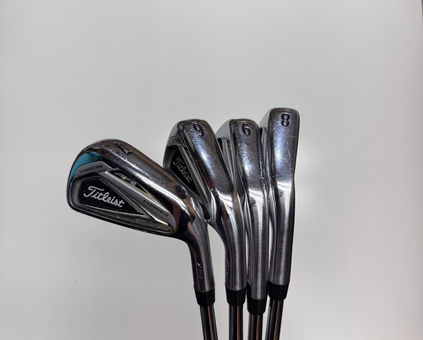 Titleist AP2 716 p-4 järnset