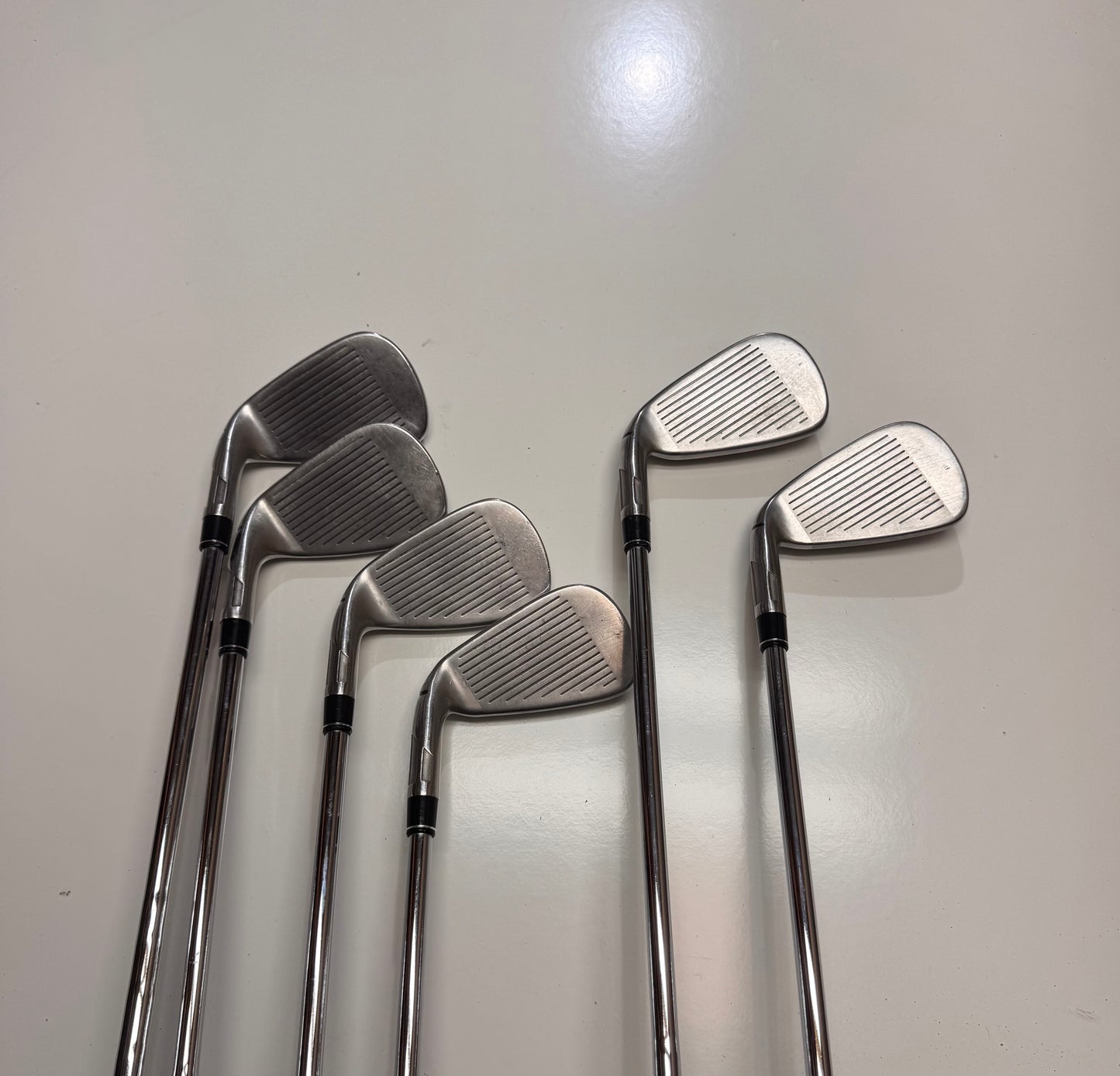 Taylormade Sim 2 max järnset / P-5