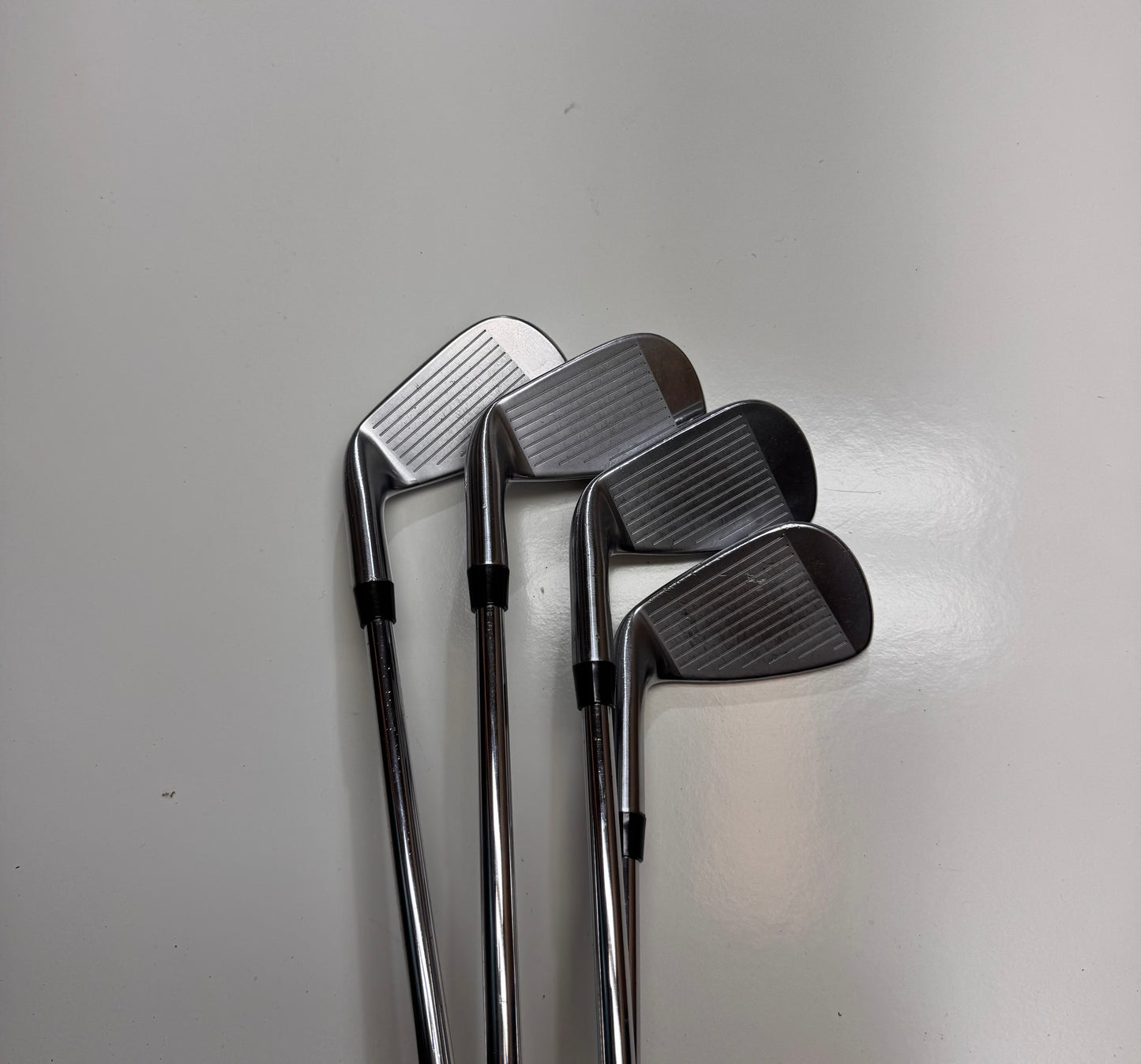 Titleist AP2 716 p-4 järnset