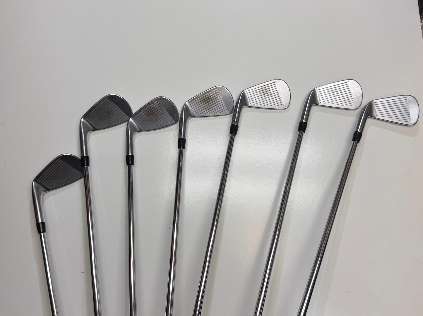 Titleist 620 CB / P-4 / X-Stiff